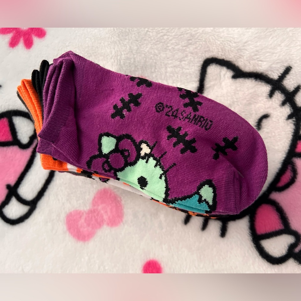 Hello kitty Halloween socks! 12 pairs, NEW!